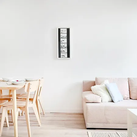 For 6 Guests, 2 Bathrooms And Air Conditioning