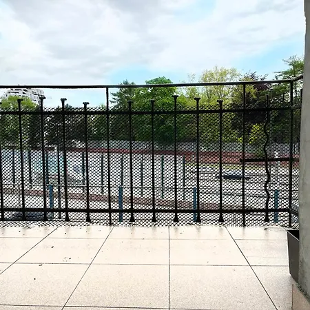 For 6 Guests, 2 Bathrooms And Air Conditioning 아파트 크라쿠프